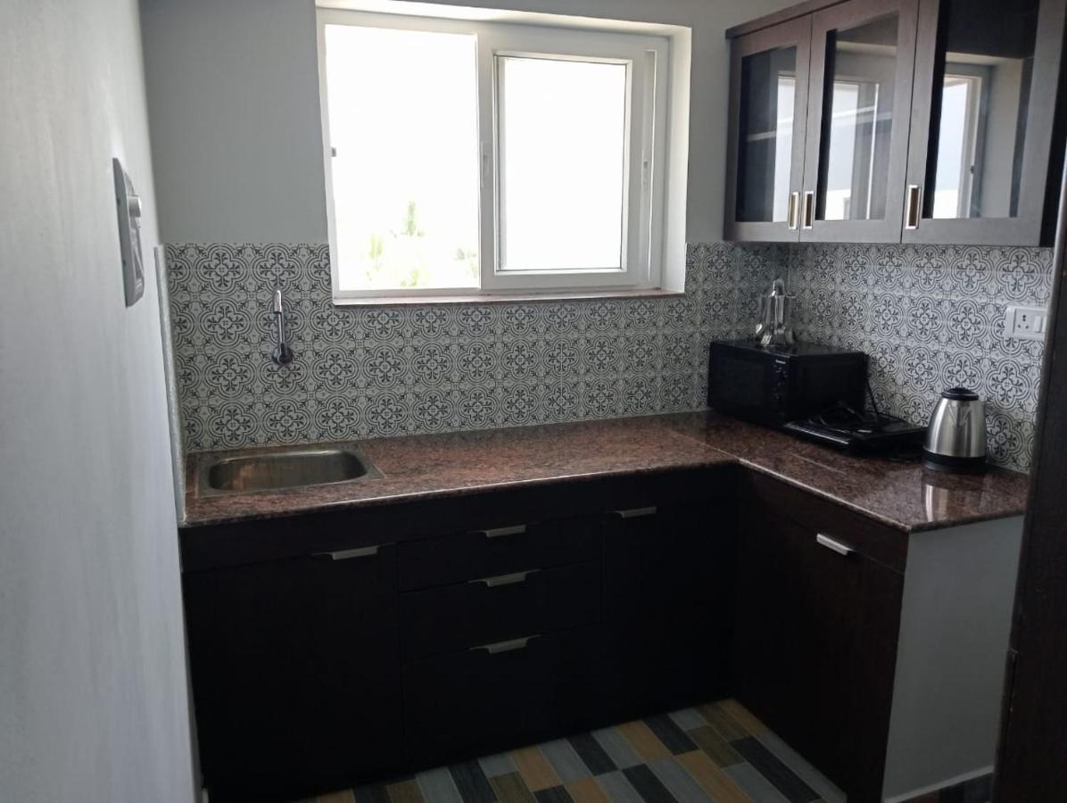 Season 4 Residences - 1Bhk Furnished Apartments Chennai Exterior foto