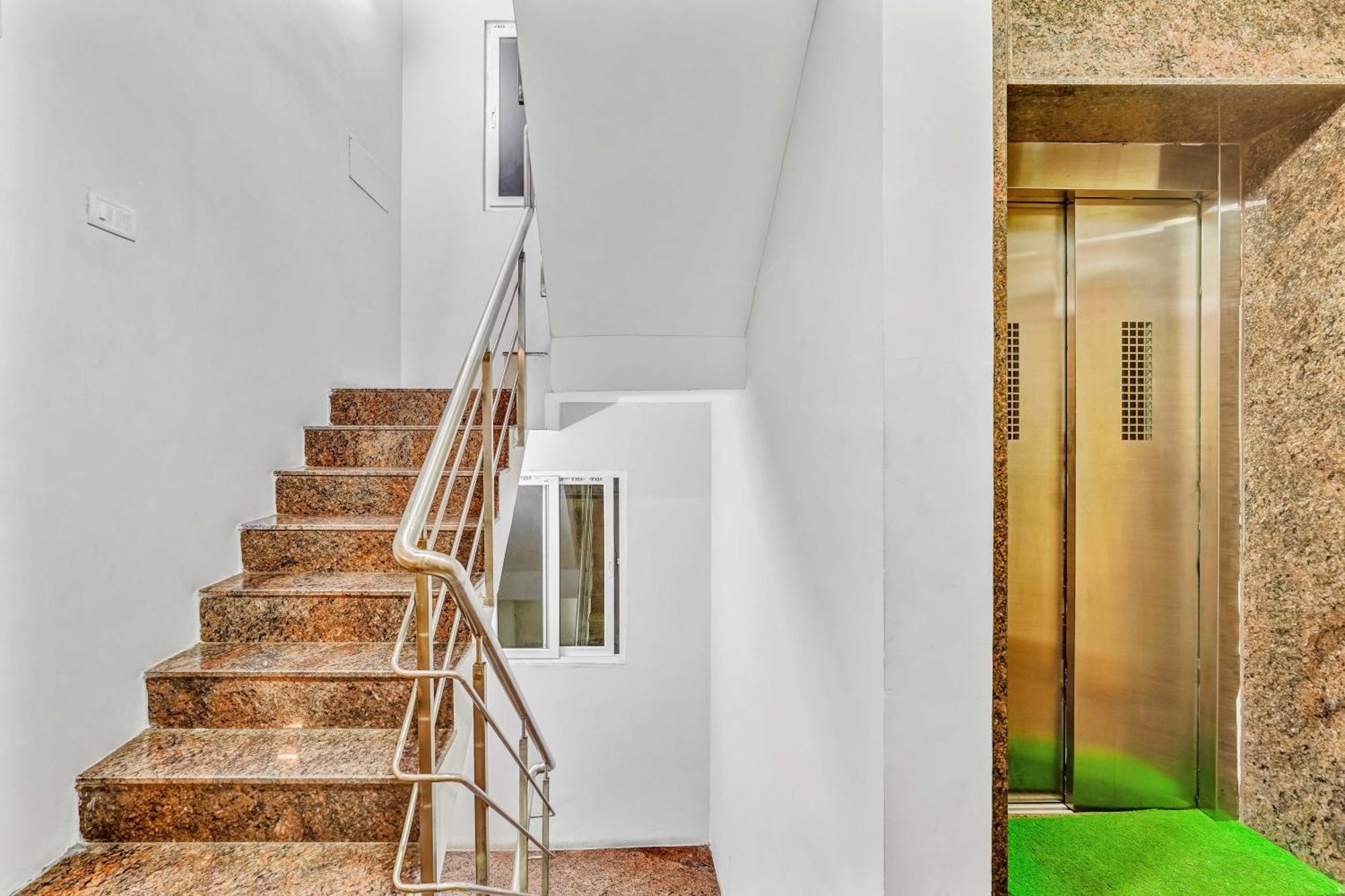 Season 4 Residences - 1Bhk Furnished Apartments Chennai Exterior foto